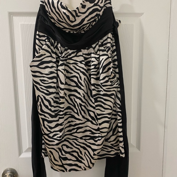 Strapless dress - Picture 4 of 4